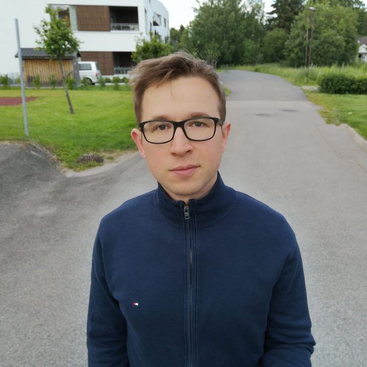 Paweł Rozlazły