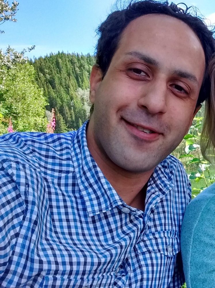 Nima D Momtaz