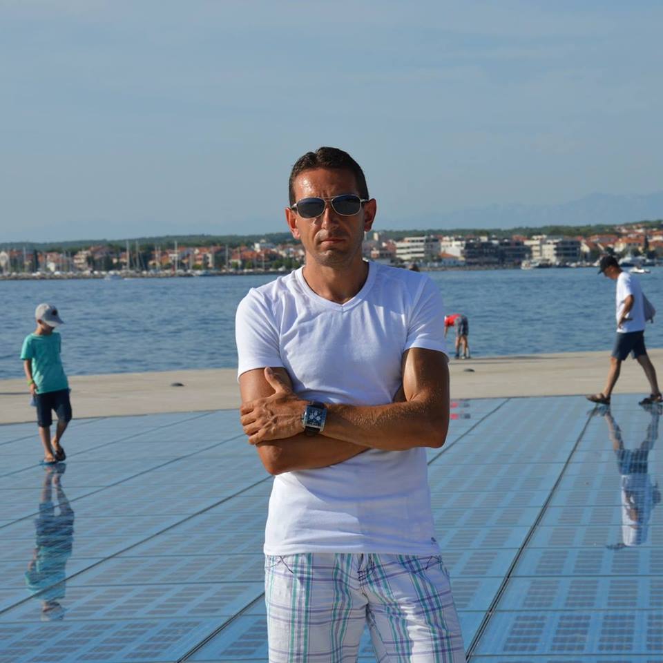 jaroslaw77 