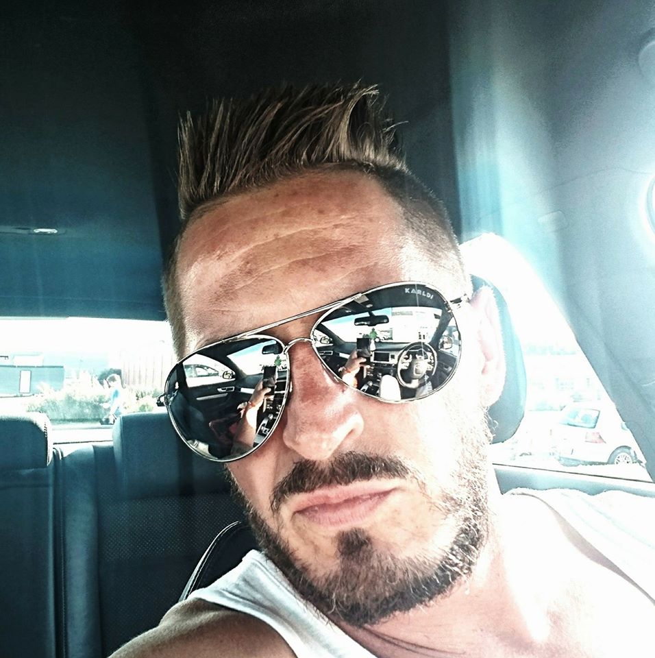 Piotr B .....