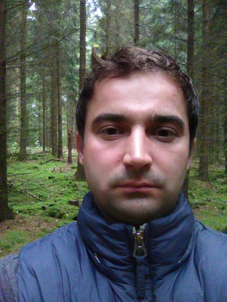 Leszek B 