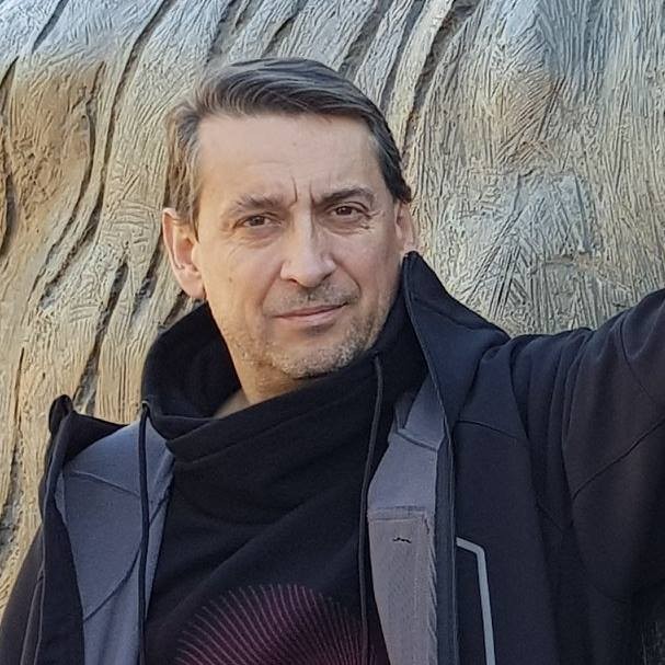 Marek Kustoś