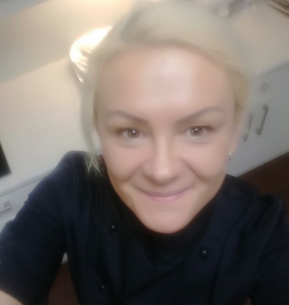 czekoladowy braz 
