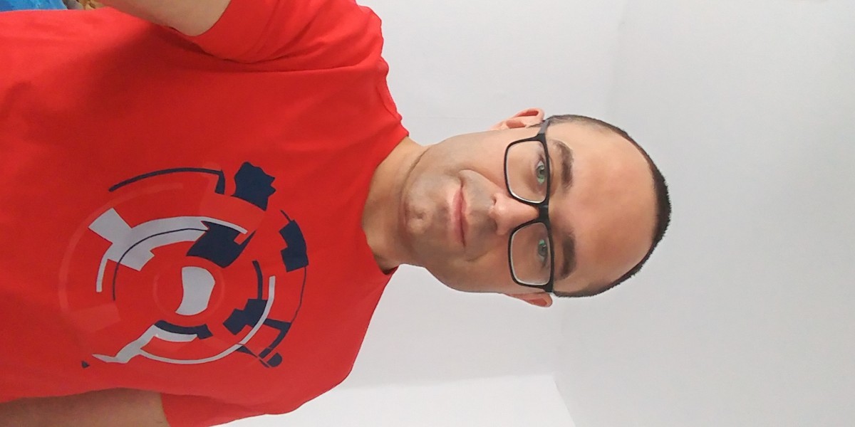 Viktor Smola 