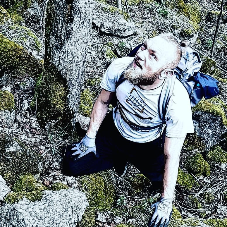 BareStasiek 