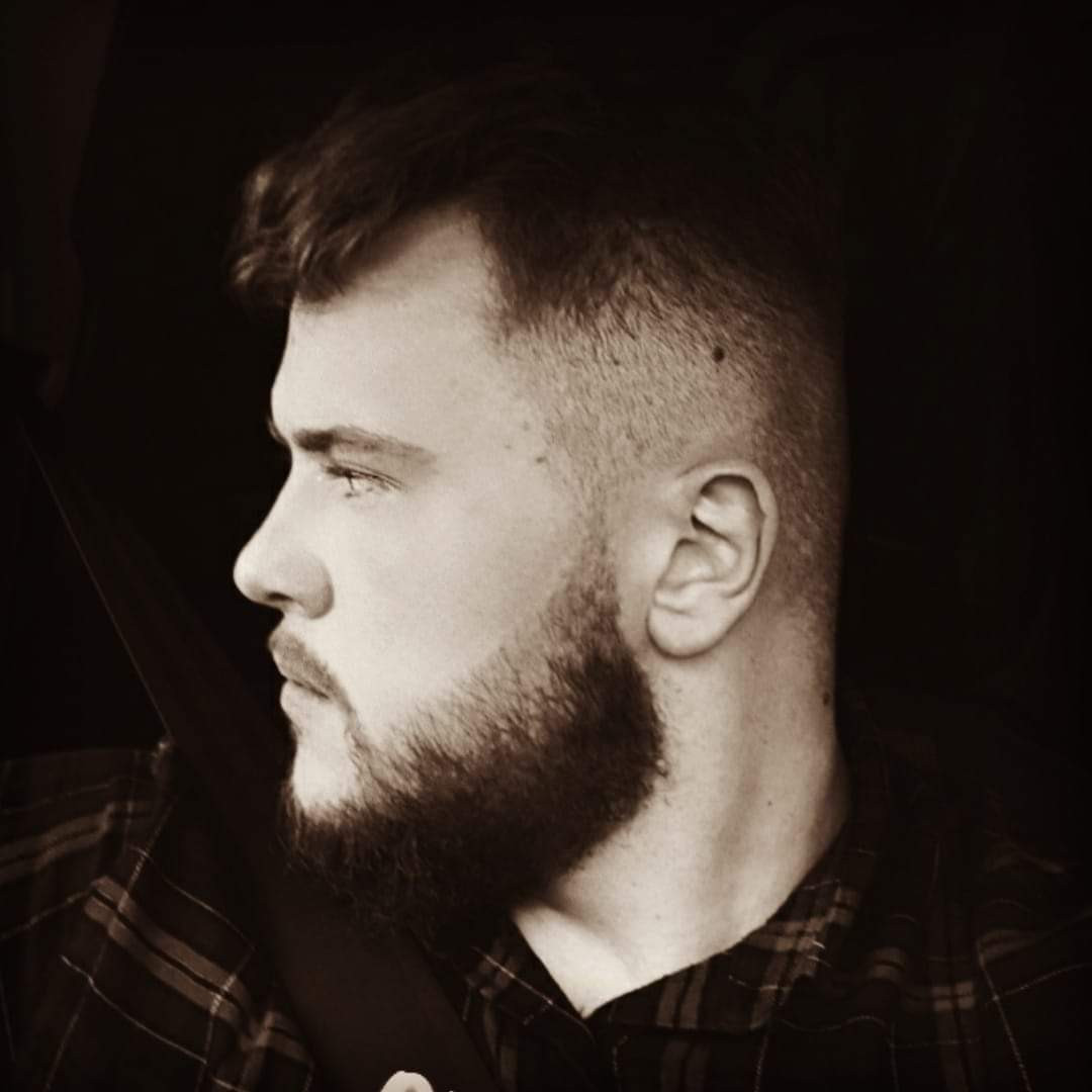 Przemysław przemektrojanowski97@gmail.com