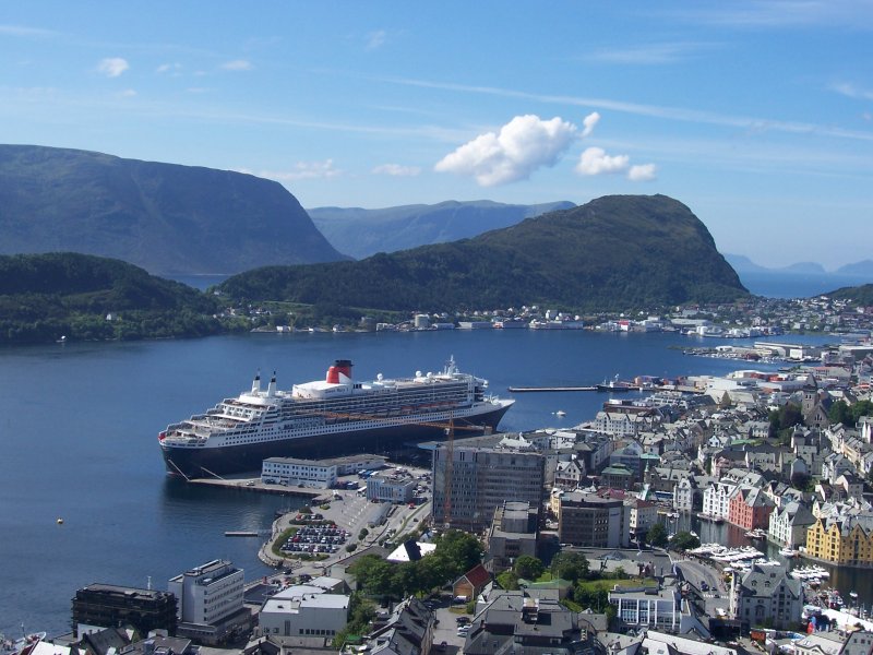 QUEEN MERY 2 w Alesund