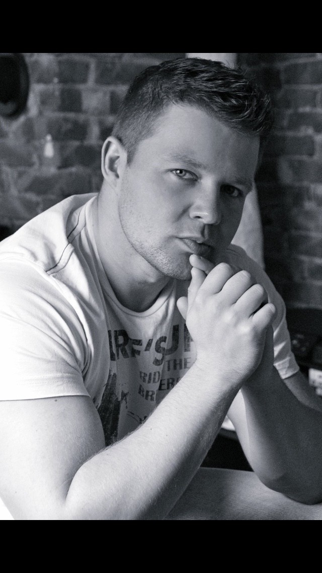 Kamil Okes