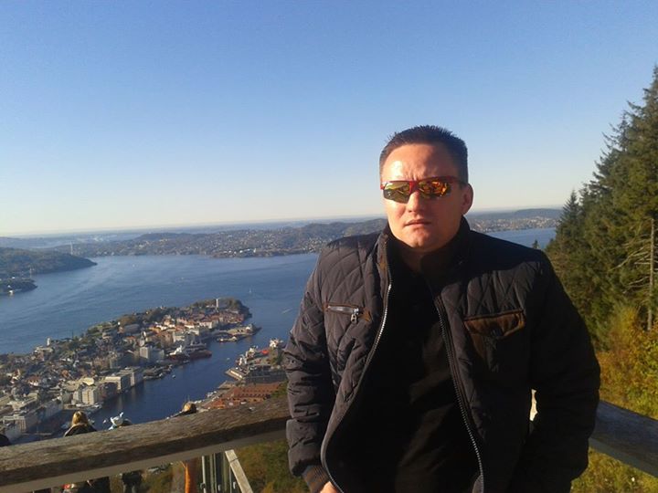 Gdzies tam wysoko....