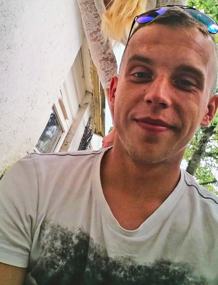 damian latarski