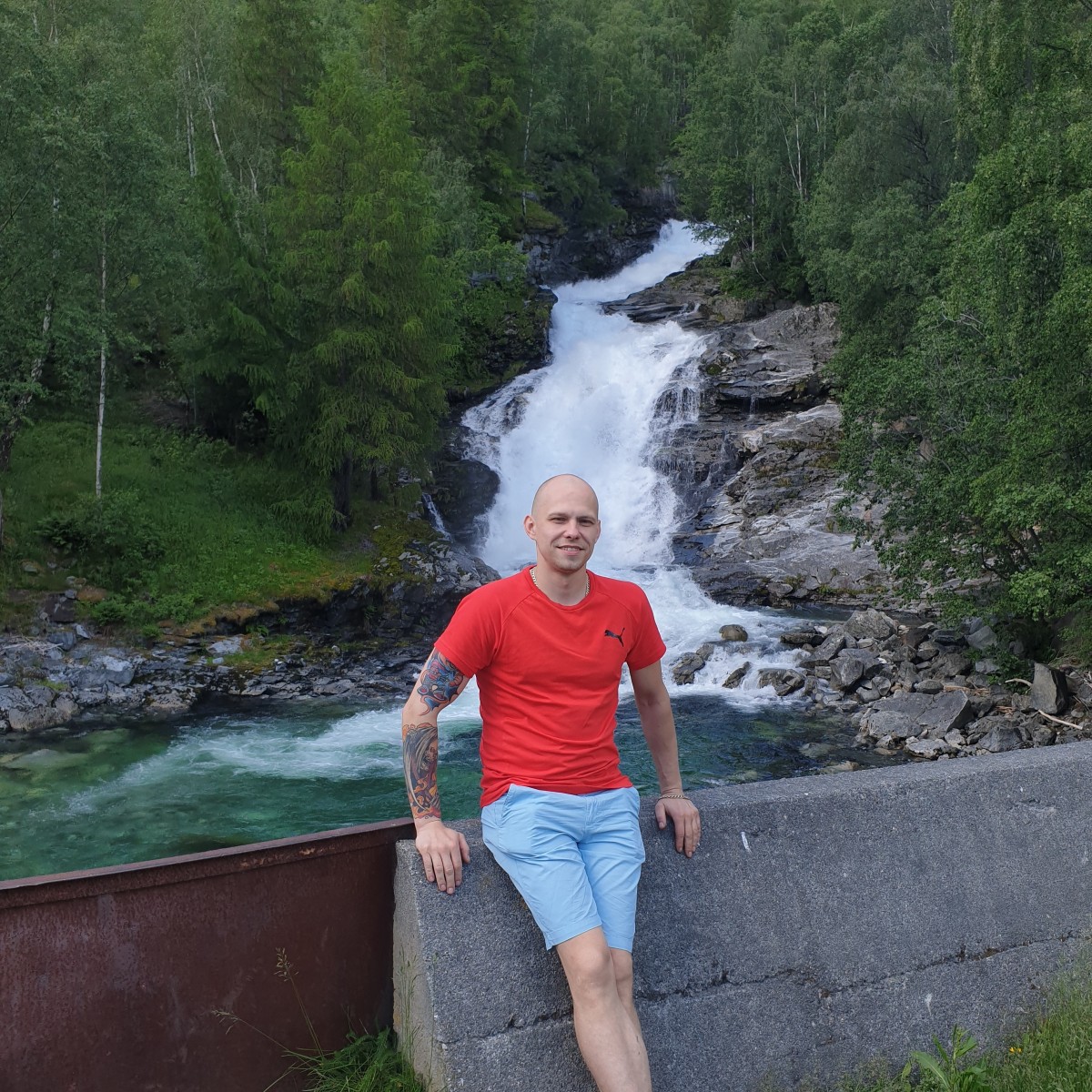 Adam Komar