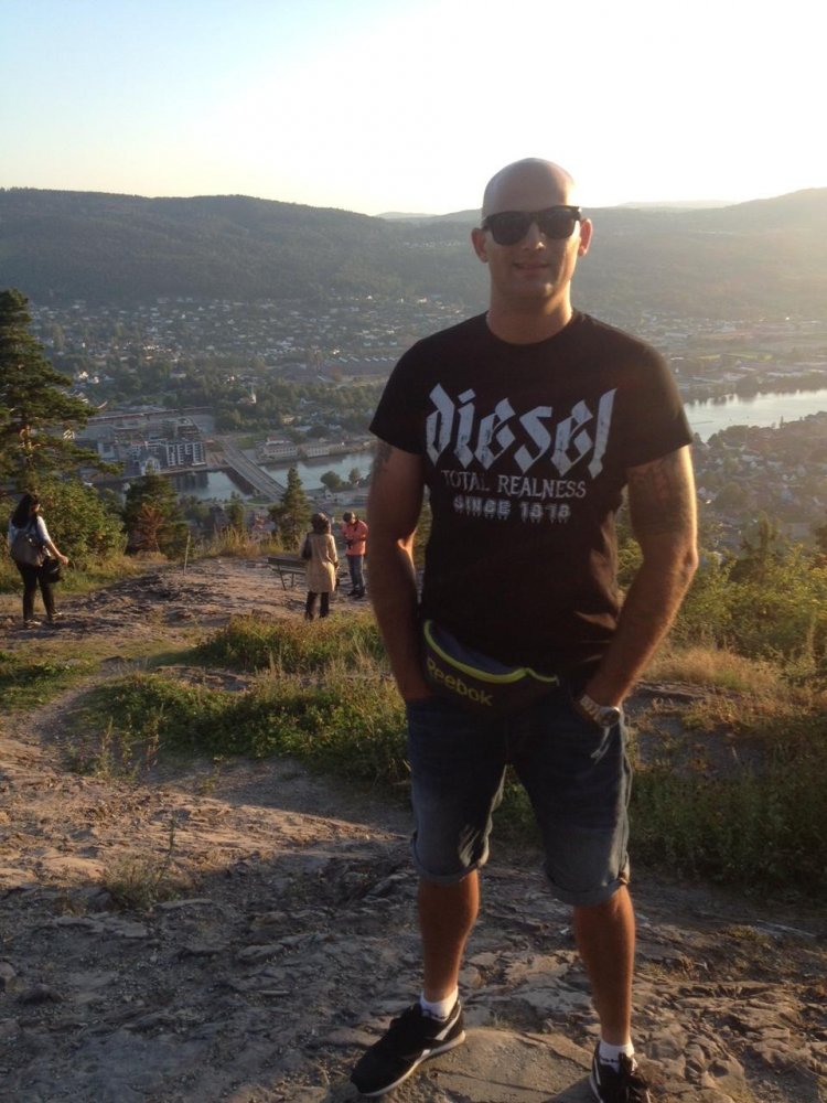 Lukasz T