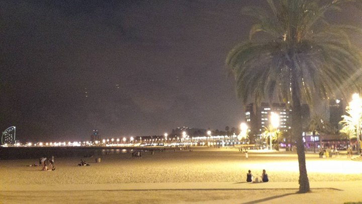 Bo po co  spać w Hotelu jak można na dziko na plaż