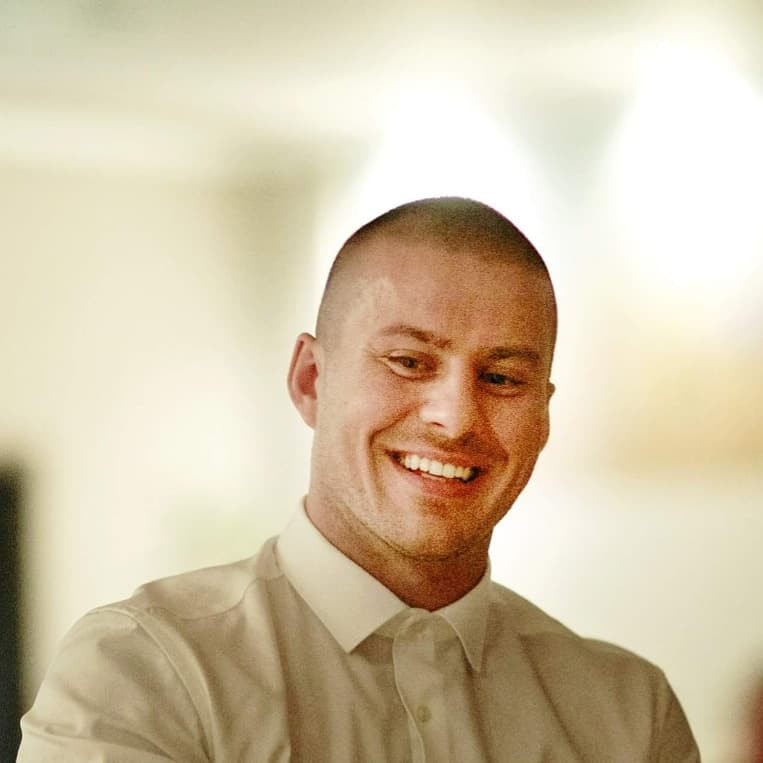 Tomek J.