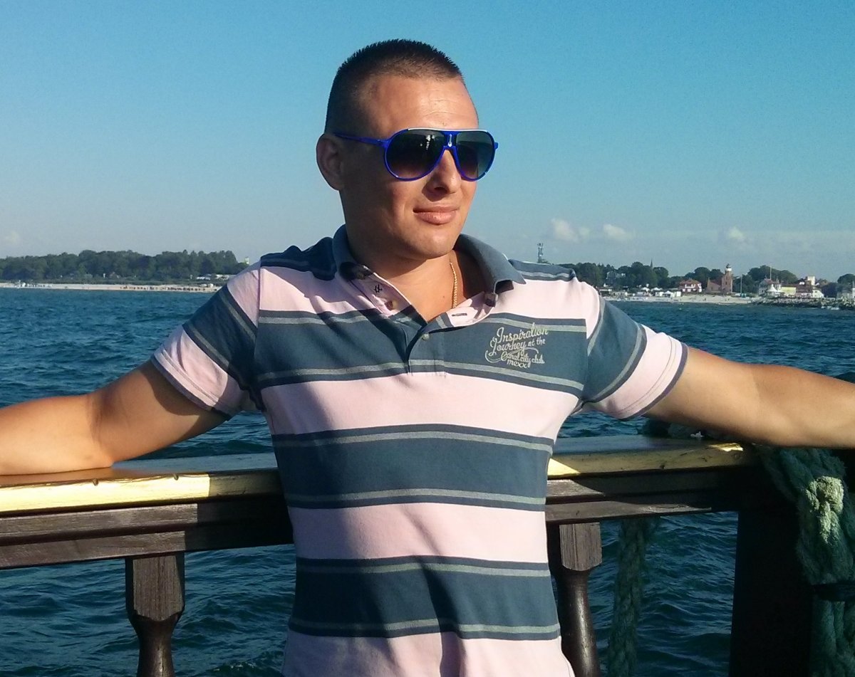 dominik wiszniewski