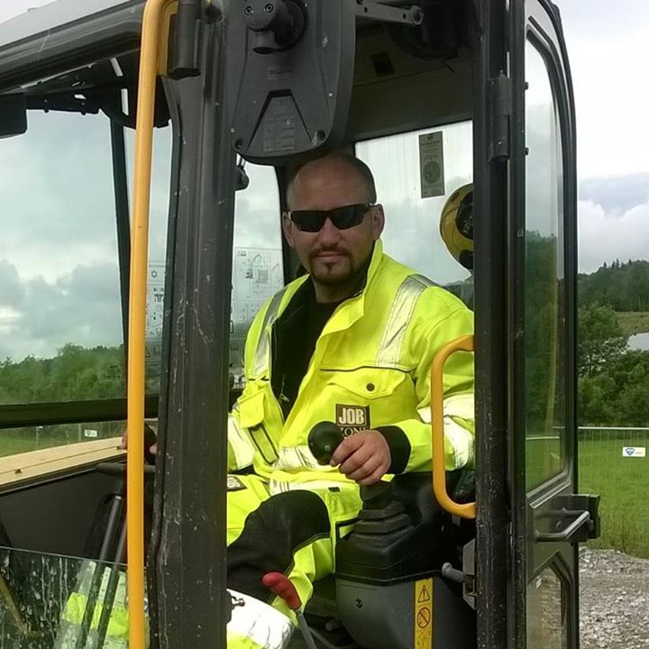 Marek Ostrowski