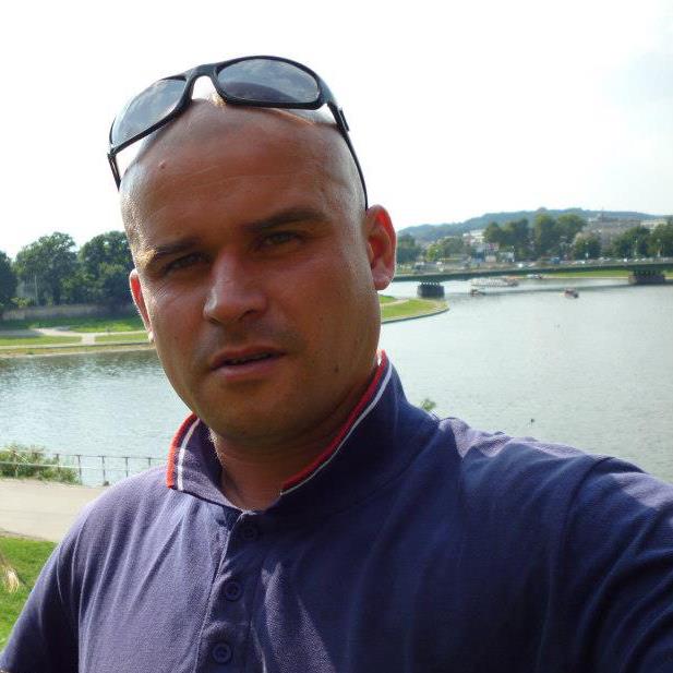 RAFAŁ WIECZOREK