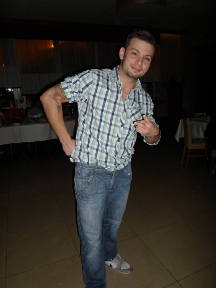 Aro Młody