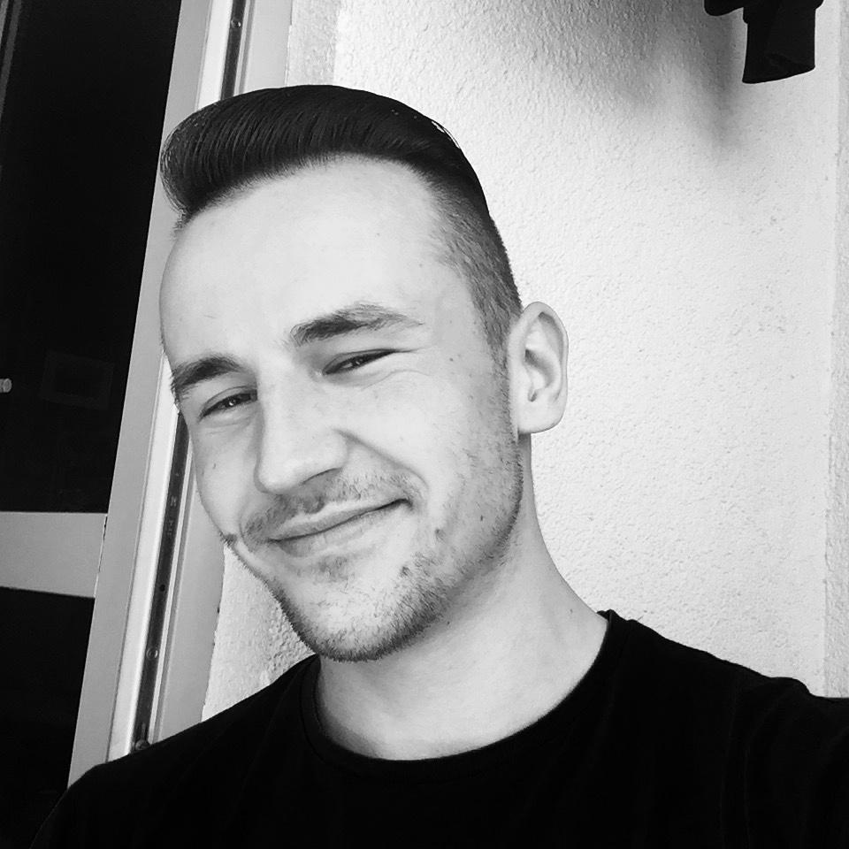 Łukasz R